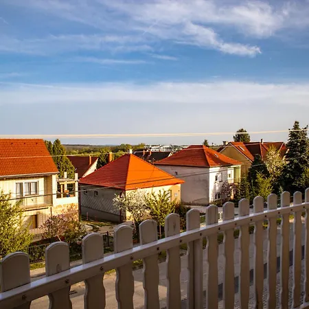 Gruene Oase 아파트