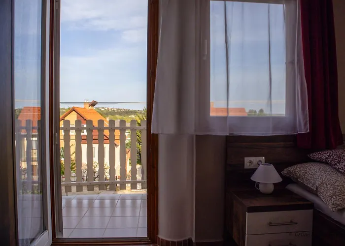 Gruene Oase アパート ヘーヴィーズ